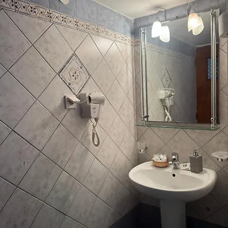 Akti And Affittacamere 3*