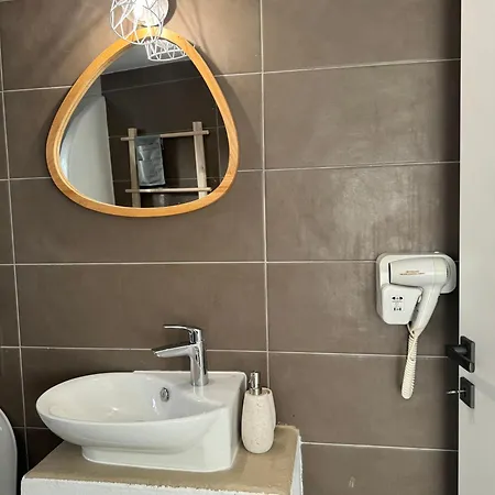 Affittacamere Akti And Livadi (Serifos)