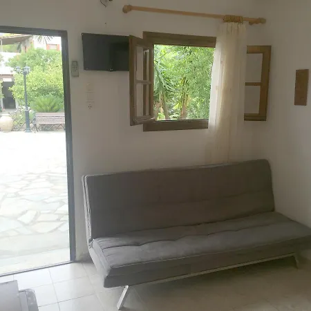 Akti And Affittacamere 3*