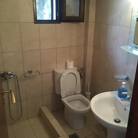 Akti And Affittacamere Livadi (Serifos)