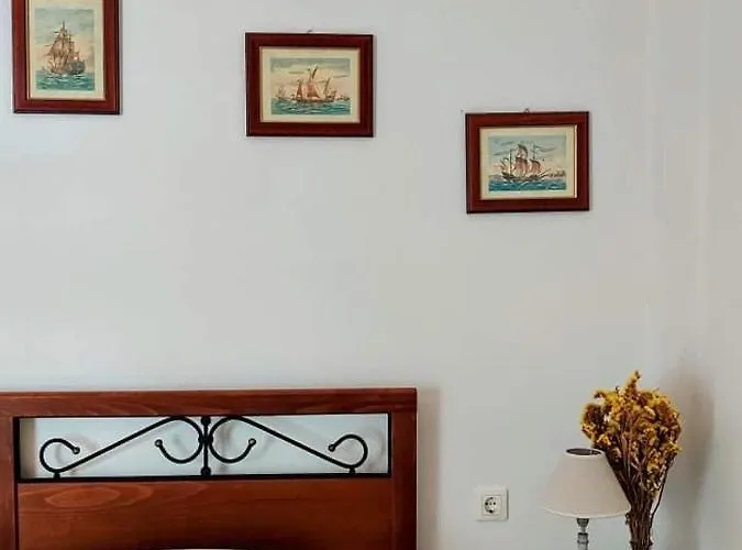 Akti And Livadi (Serifos)