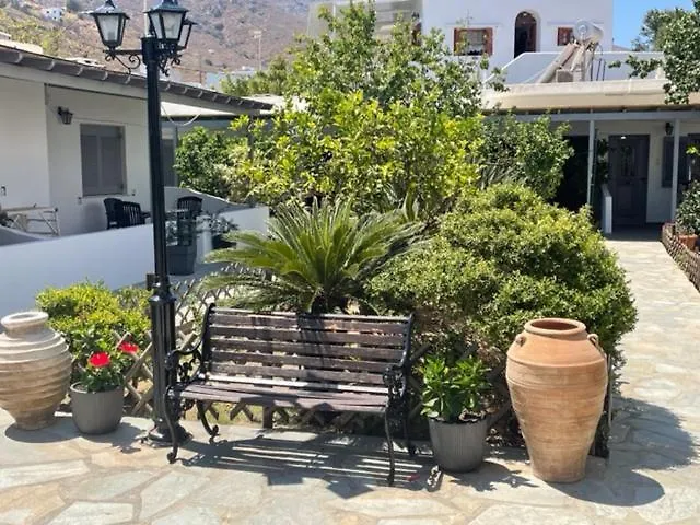 Akti And Livadi (Serifos)