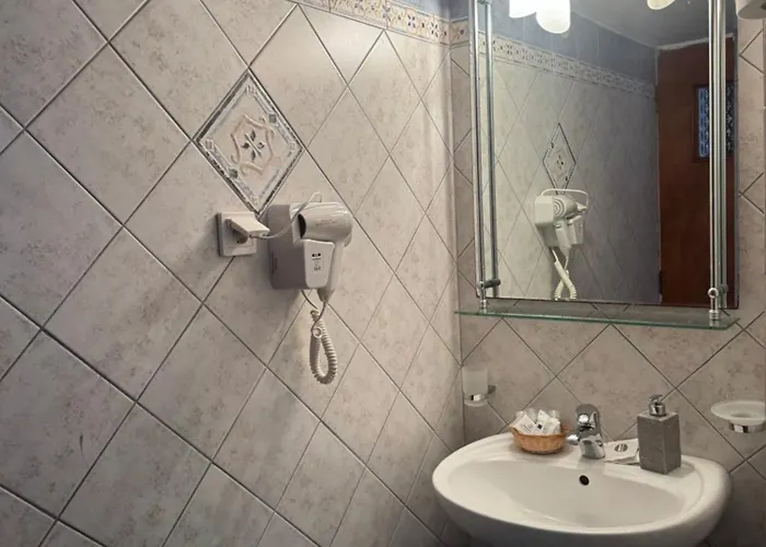 Akti And Gasthuis 3*