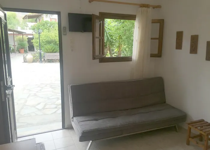 Akti And Gasthuis 3*