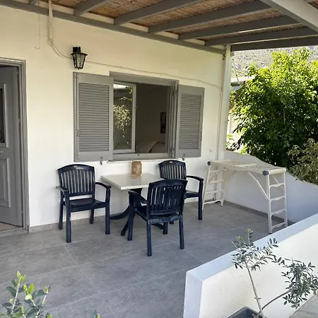 ゲストハウス Akti And リバディオン