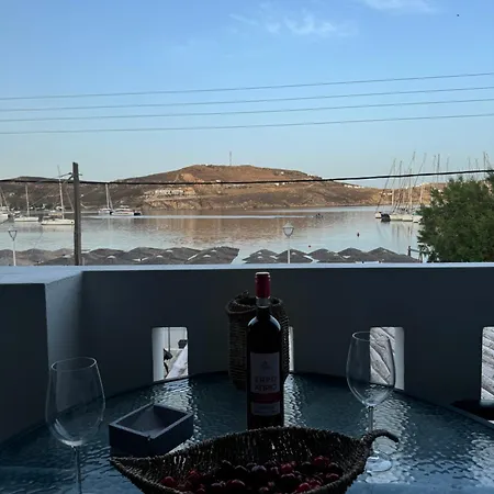 Akti And ゲストハウス