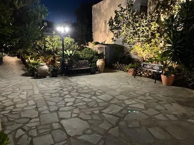 Guest house Akti And