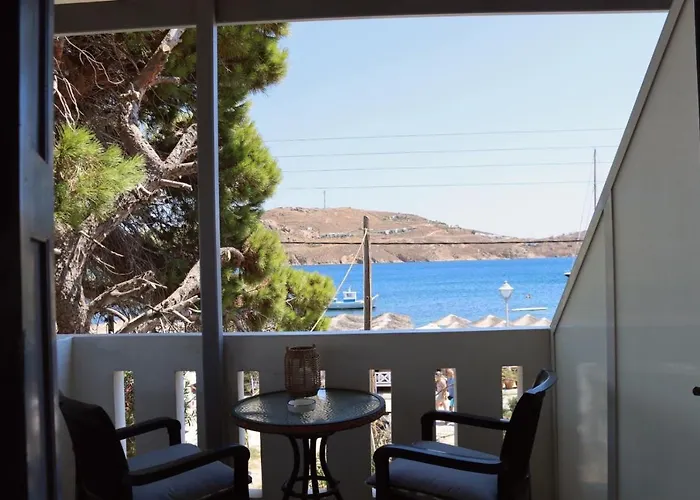 Akti And Guest house 3*