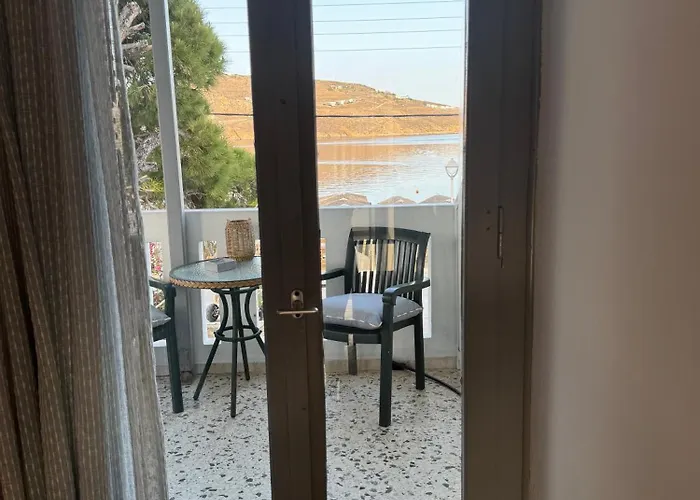 Akti And 3* Livadi (Serifos)