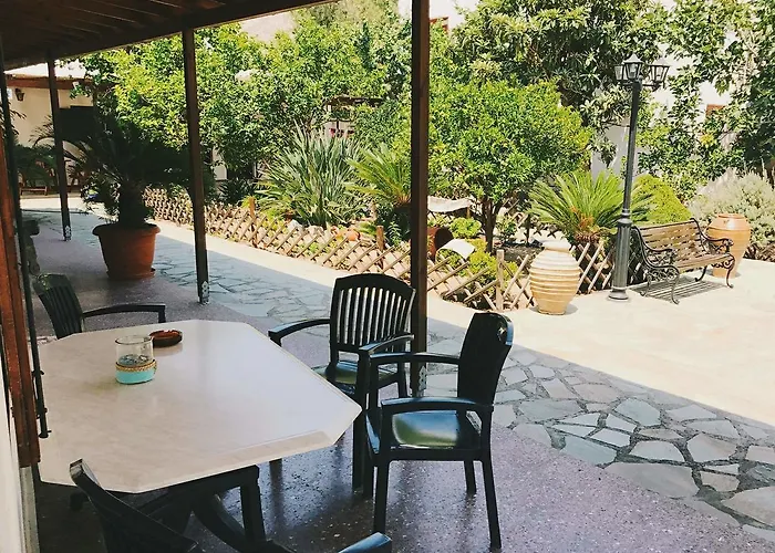 Akti And Livadi (Serifos)