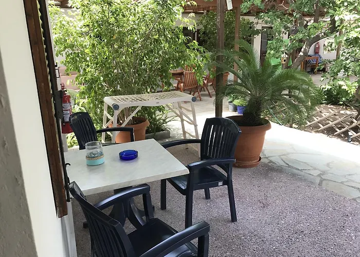 Akti And Guest house Livadi (Serifos)