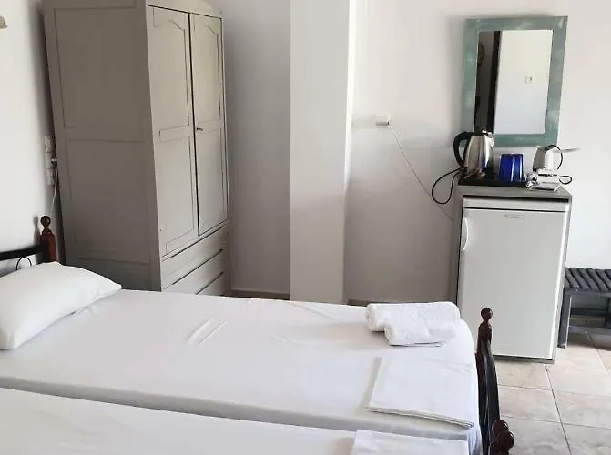 Akti And Livadi (Serifos)